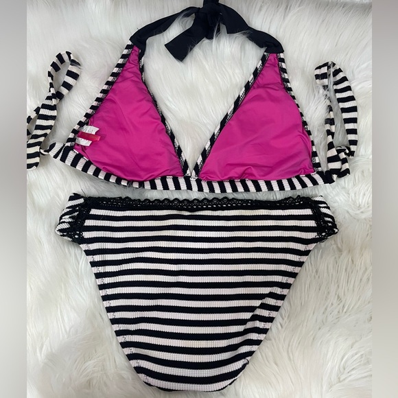 Betsey Johnson Bikini Stripe Black White Roses
Floral Lace Coquette Retro D/M - Picture 4 of 7